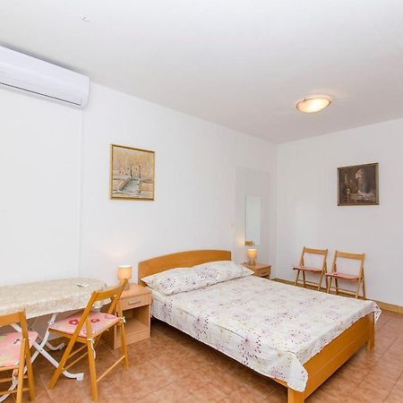 Apartments Goran Postira Extérieur photo